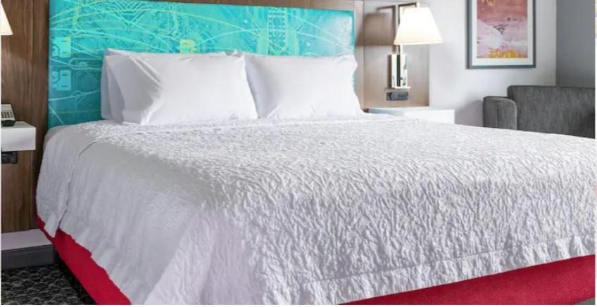 Hampton Inn Mcminnville, Tn Buitenkant foto